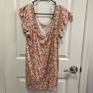 Torrid pink super soft top yellow floral flutter sleeve shirt blouse spring Sz 1